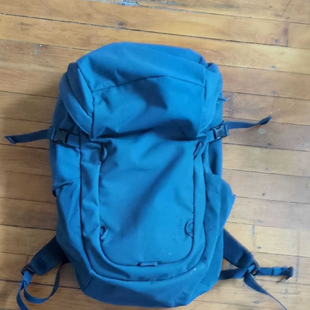 Fjallraven ulvo 30 Backpack